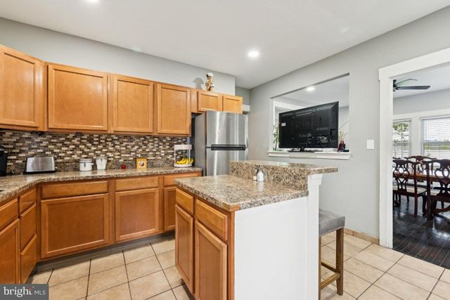 523 MAIN AVE, Berlin, NJ 08009