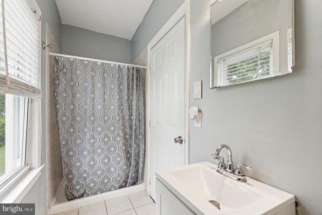523 MAIN AVE, Berlin, NJ 08009
