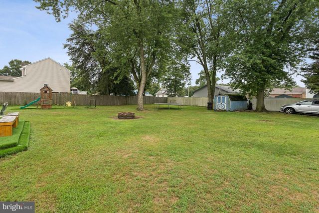 523 MAIN AVE, Berlin, NJ 08009