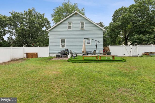 523 MAIN AVE, Berlin, NJ 08009