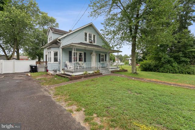 523 MAIN AVE, Berlin, NJ 08009