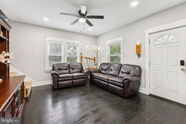 523 MAIN AVE, Berlin, NJ 08009