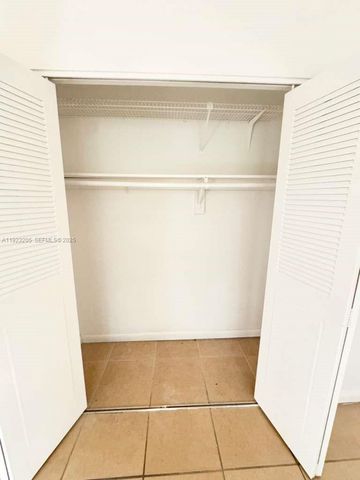 961 NW 45th St 1, Deerfield Beach, FL 33064