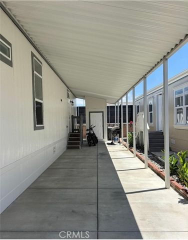 21851 Newland Street 44, Huntington Beach, IL 62646