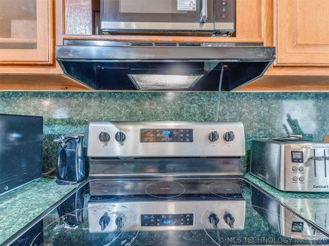 8714 Westway Road, Tulsa, OK 74131