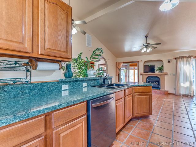 8714 Westway Road, Tulsa, OK 74131