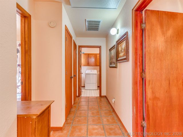 8714 Westway Road, Tulsa, OK 74131