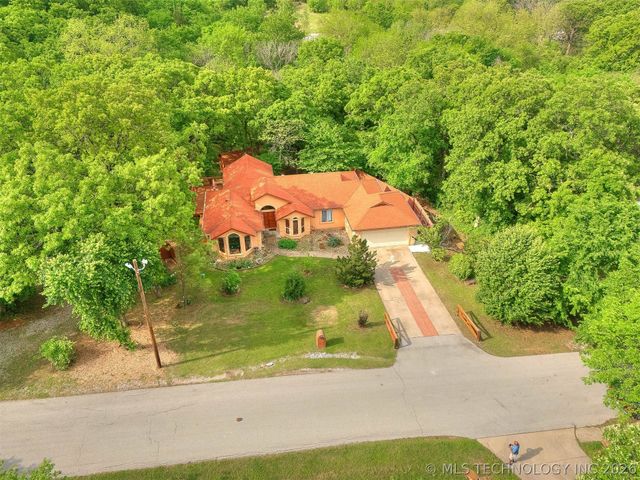 8714 Westway Road, Tulsa, OK 74131