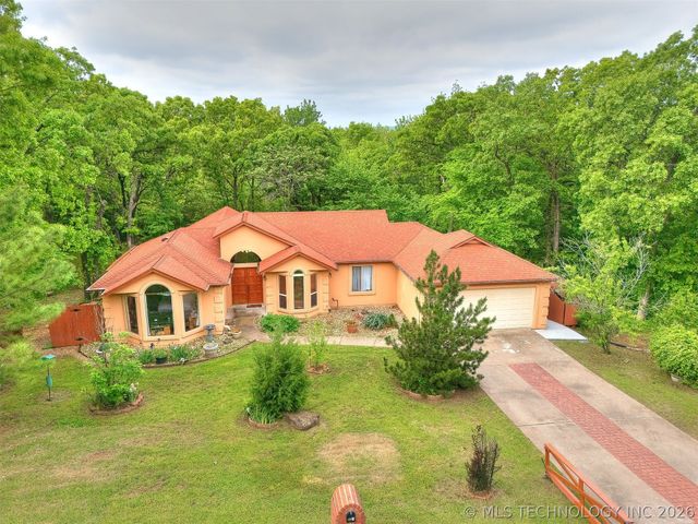 8714 Westway Road, Tulsa, OK 74131