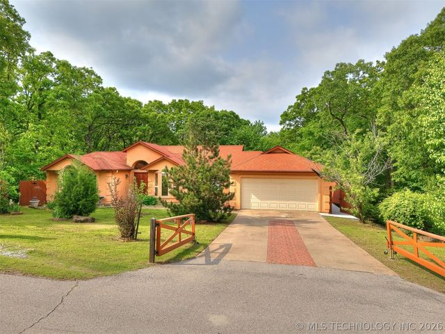 8714 Westway Road, Tulsa, OK 74131