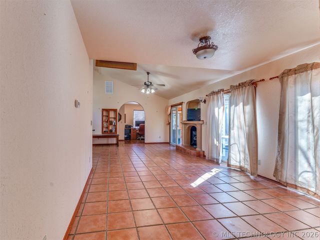 8714 Westway Road, Tulsa, OK 74131