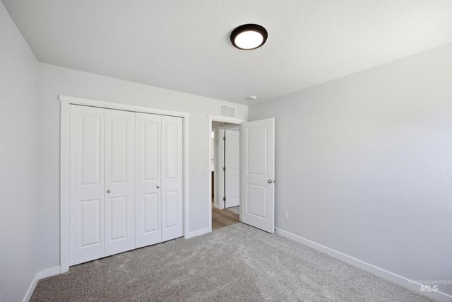 14113 Shiny Spruce St, Caldwell, ID 83607