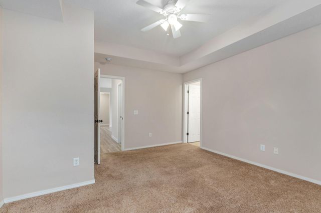 2541 W Brook Ridge Street, Springfield, MO 65803