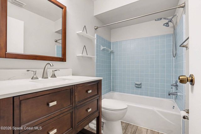 1552 Dowse Court NE, Palm Bay, FL 32905