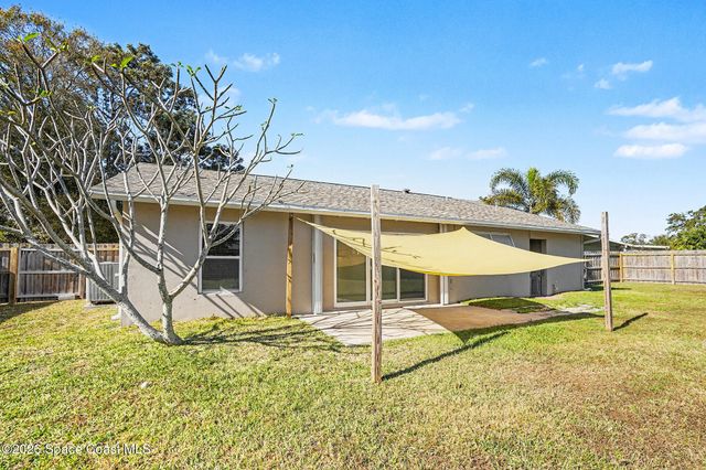 1552 Dowse Court NE, Palm Bay, FL 32905