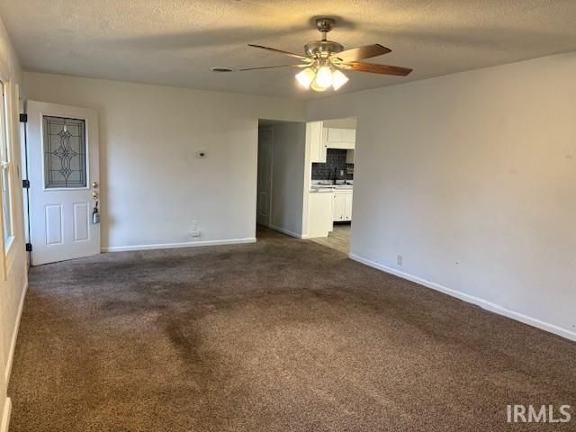 607 N FARLOOK Drive, Marion, IN 46952