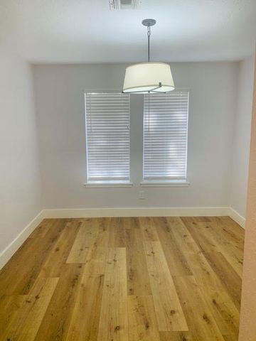 6310 Seamist Dr, Corpus Christi, TX 78414