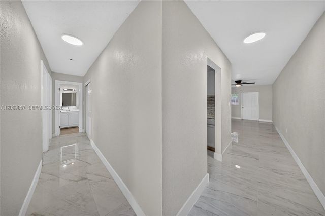 3856 NW 207 ST RD, Miami Gardens, FL 33055