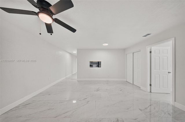 3856 NW 207 ST RD, Miami Gardens, FL 33055