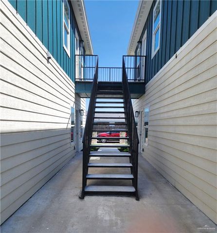 805 W Los Tesoros Drive 2, Pharr, TX 78577