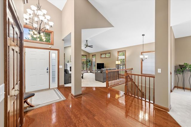 13105 Timber Court, Palos Heights, IL 60463