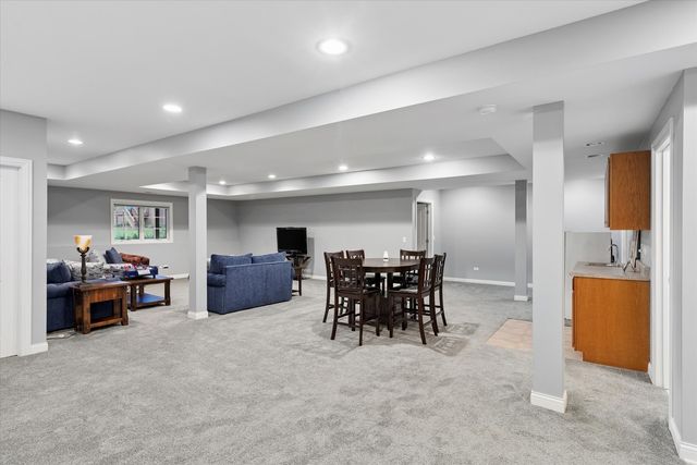 13105 Timber Court, Palos Heights, IL 60463