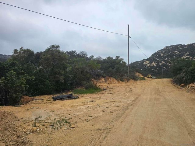 6465 Rainbow Heights Rd, Fallbrook, CA 92028