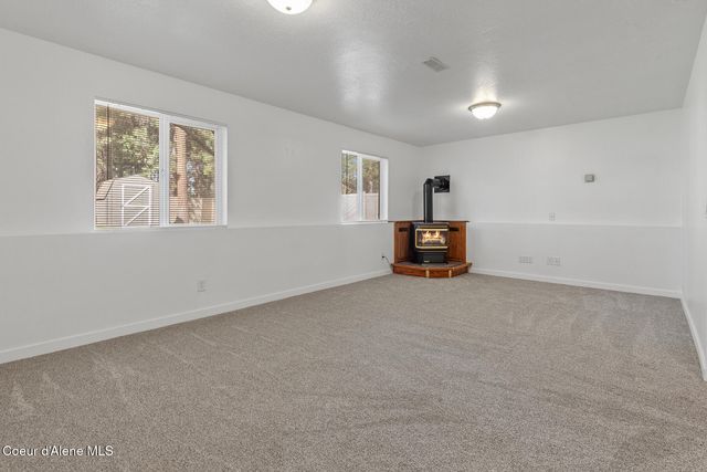 370 S Glenwood Dr, Post Falls, ID 83854