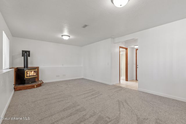 370 S Glenwood Dr, Post Falls, ID 83854