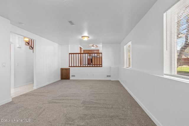 370 S Glenwood Dr, Post Falls, ID 83854