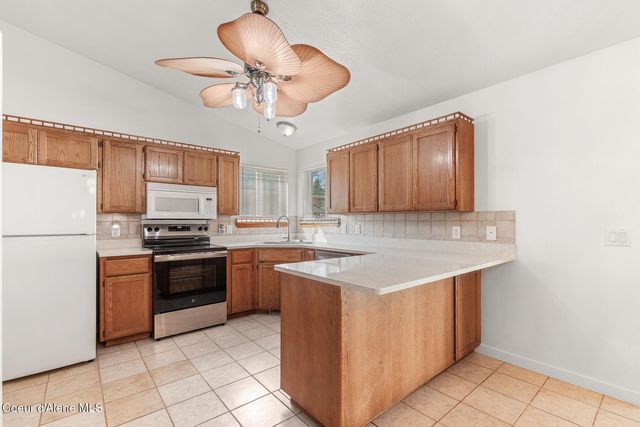 370 S Glenwood Dr, Post Falls, ID 83854