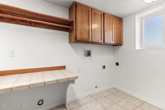 370 S Glenwood Dr, Post Falls, ID 83854