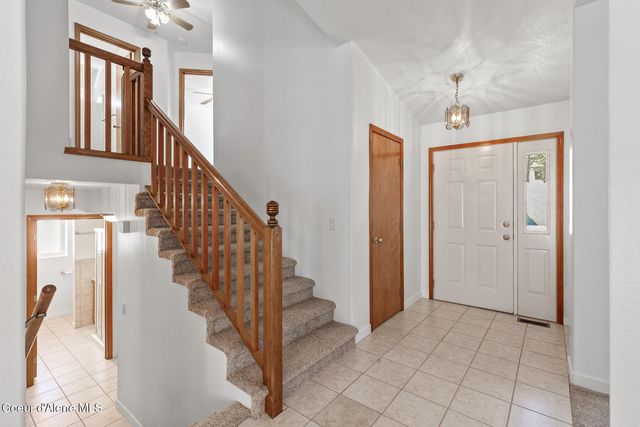 370 S Glenwood Dr, Post Falls, ID 83854