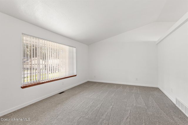 370 S Glenwood Dr, Post Falls, ID 83854