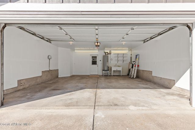 370 S Glenwood Dr, Post Falls, ID 83854