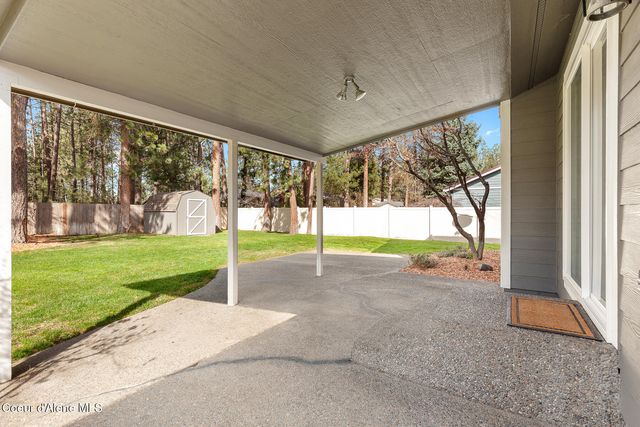 370 S Glenwood Dr, Post Falls, ID 83854