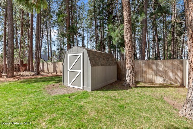 370 S Glenwood Dr, Post Falls, ID 83854