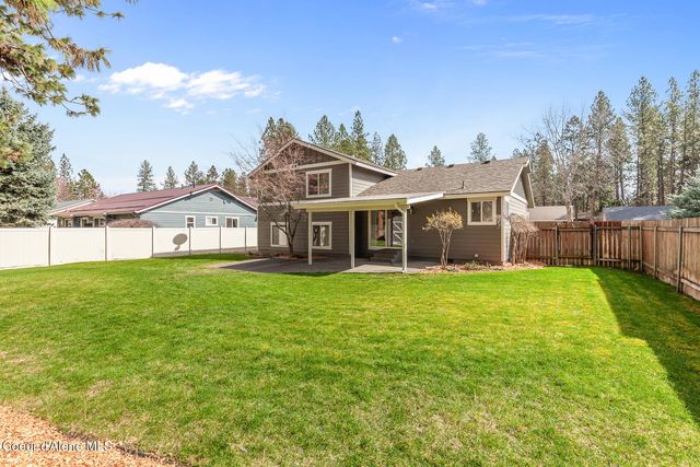 370 S Glenwood Dr, Post Falls, ID 83854