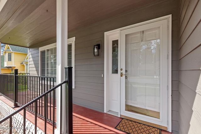 370 S Glenwood Dr, Post Falls, ID 83854