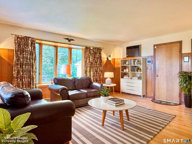16 Aron Avenue, Waterbury, CT 06708