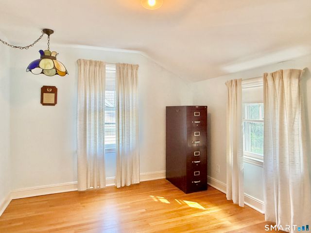 16 Aron Avenue, Waterbury, CT 06708
