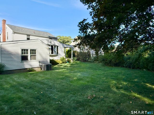 16 Aron Avenue, Waterbury, CT 06708