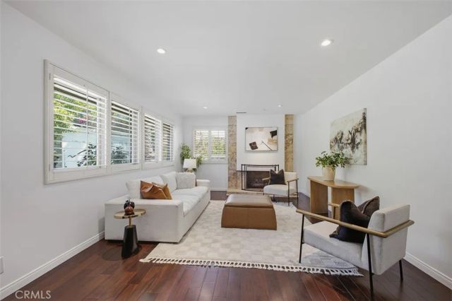 1900 Sherer Lane, Glendale, CA 91208
