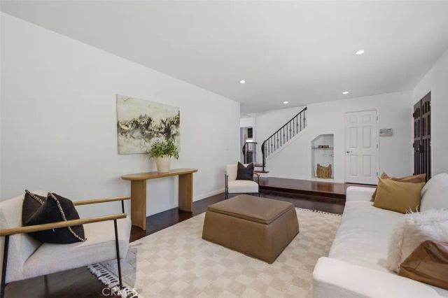 1900 Sherer Lane, Glendale, CA 91208