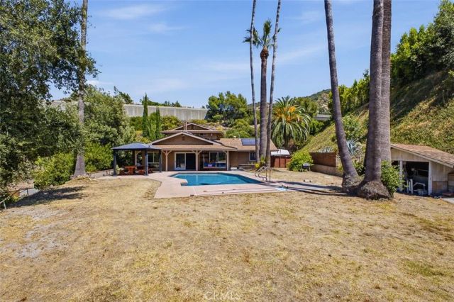 1900 Sherer Lane, Glendale, CA 91208