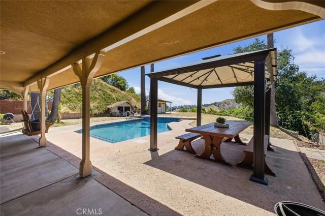 1900 Sherer Lane, Glendale, CA 91208