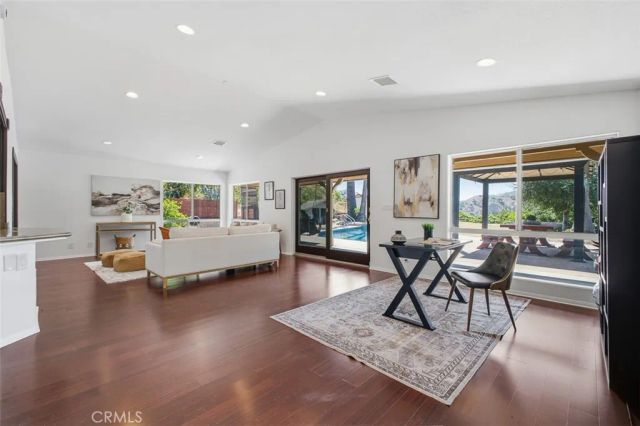 1900 Sherer Lane, Glendale, CA 91208