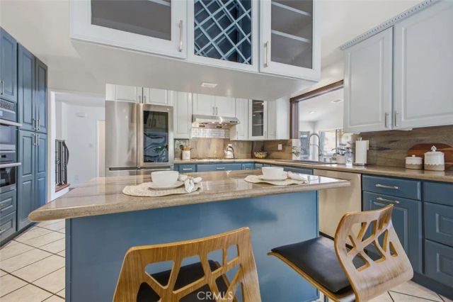 1900 Sherer Lane, Glendale, CA 91208