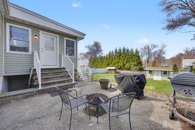 70 Oxford Road, Colonia, NJ 07067