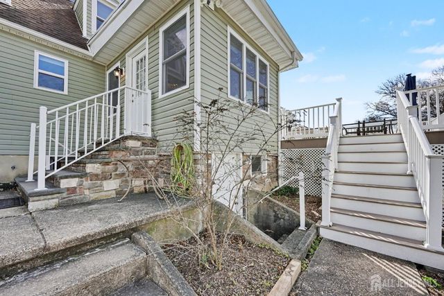 70 Oxford Road, Colonia, NJ 07067